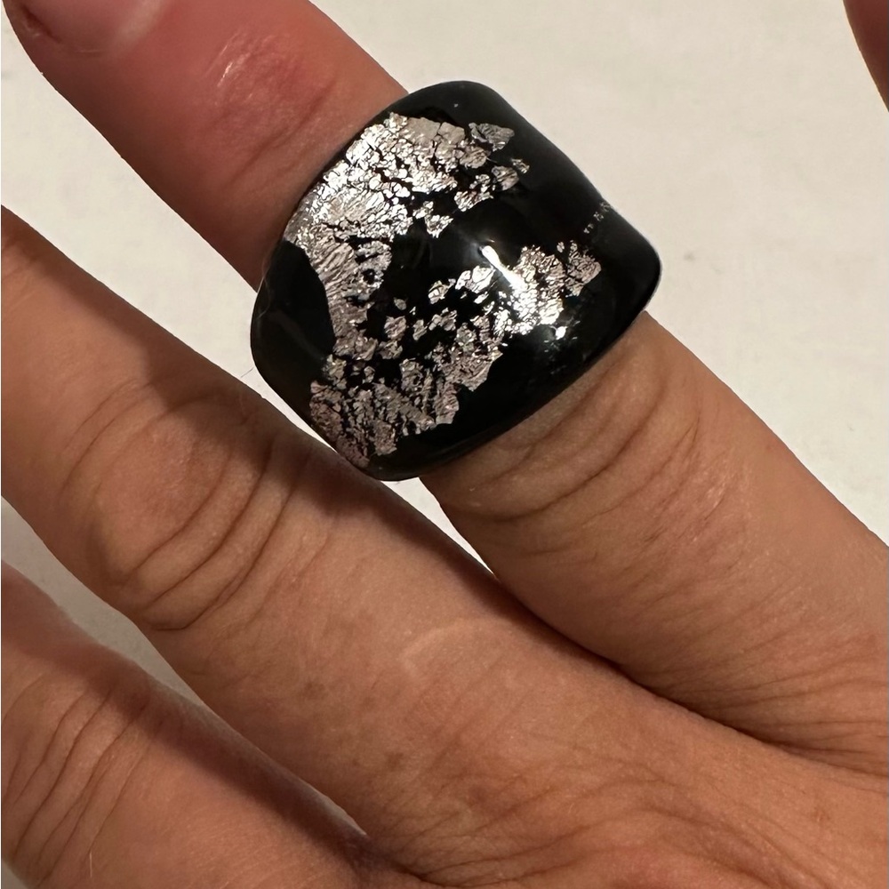 Glass ring